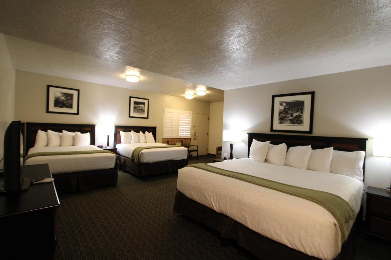 Dinosaur Inn & Suites Vernal Dış mekan fotoğraf