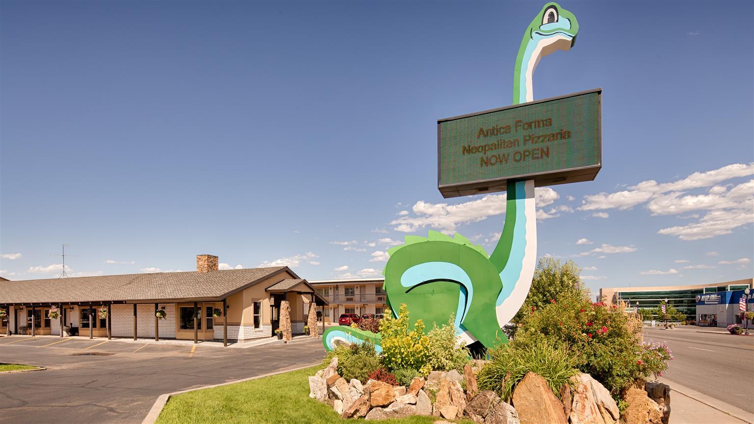 Dinosaur Inn & Suites Vernal Dış mekan fotoğraf