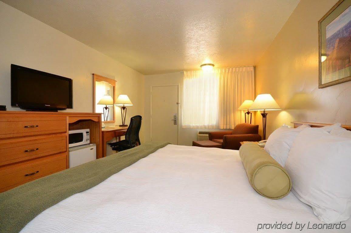Dinosaur Inn & Suites Vernal Dış mekan fotoğraf